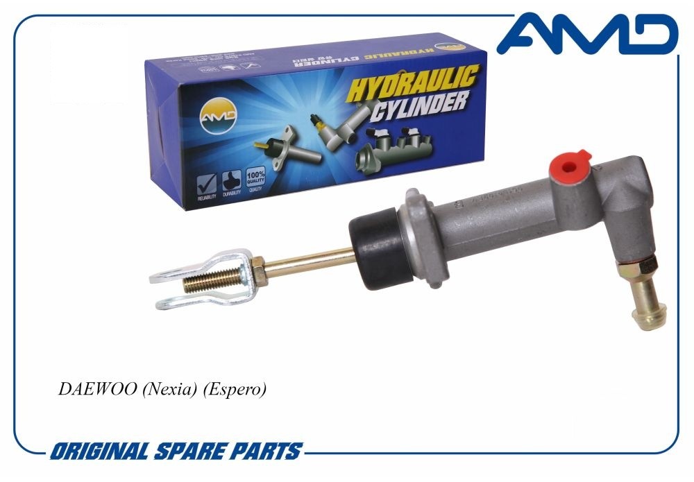 Цилиндр сцепления главный