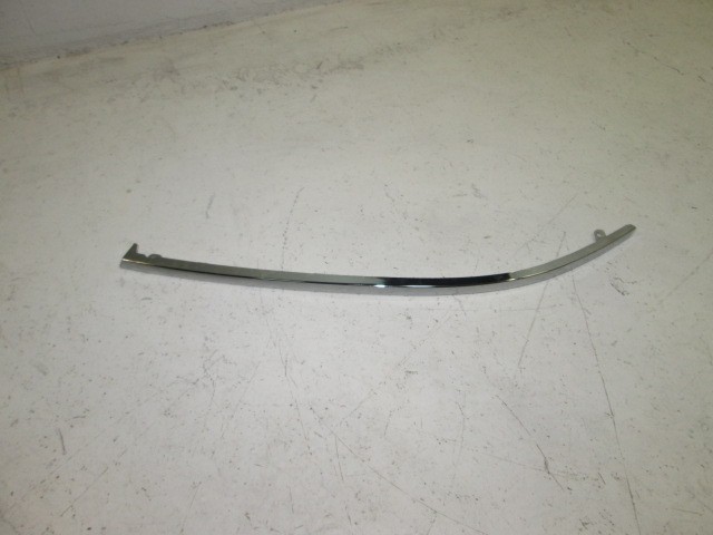 Планка под фару левая