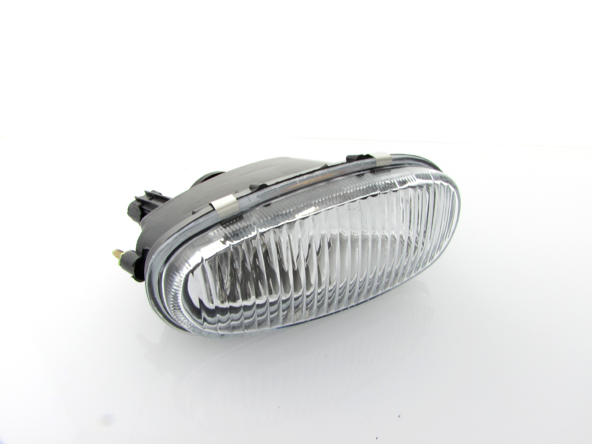 Фара противотуманная правая