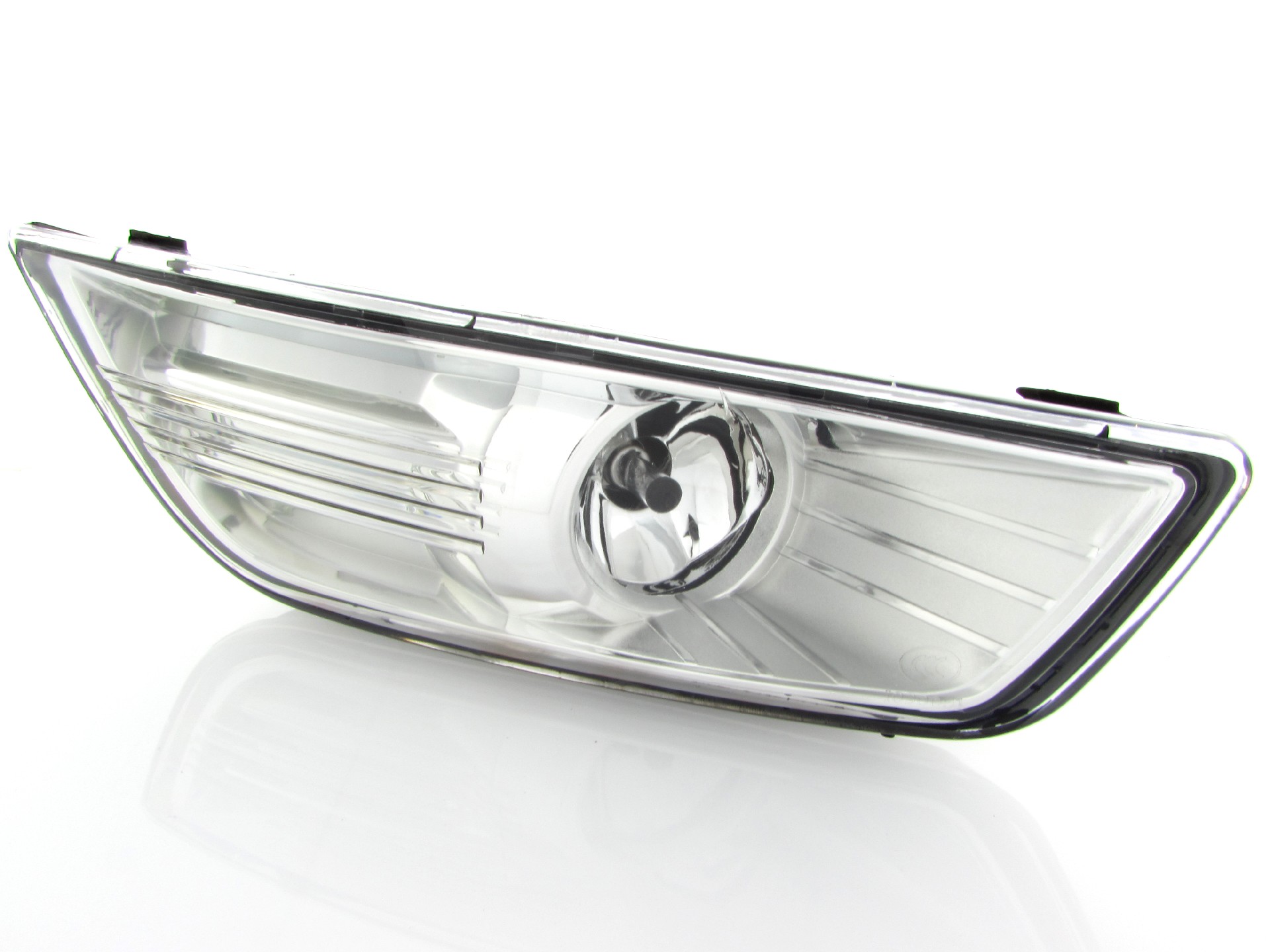 Фара противотуманная правая