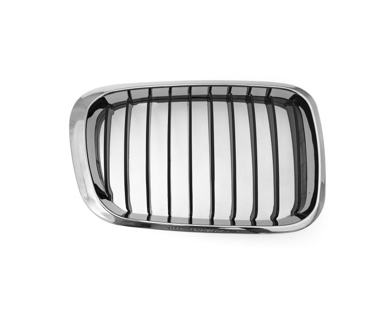 Решетка радиатора правая