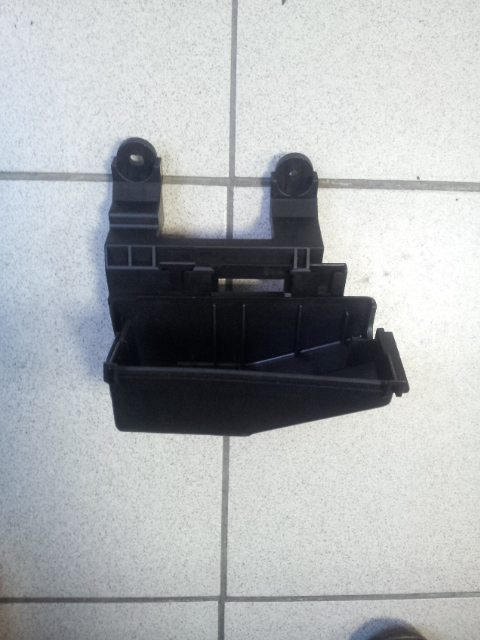 24382-95F0K Nissan Крышка блока предохранителей от производителя по ...