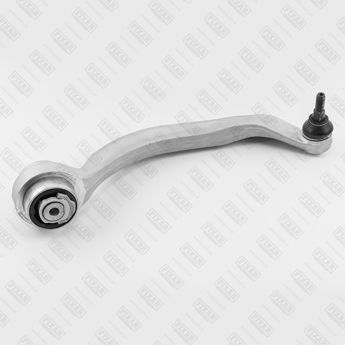 Рычаг передний нижний правый задний