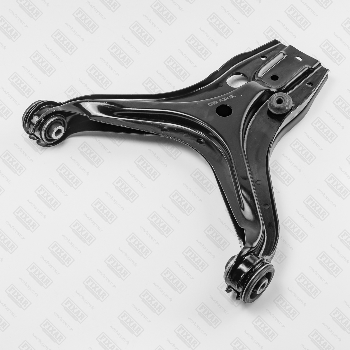 Рычаг передний левый