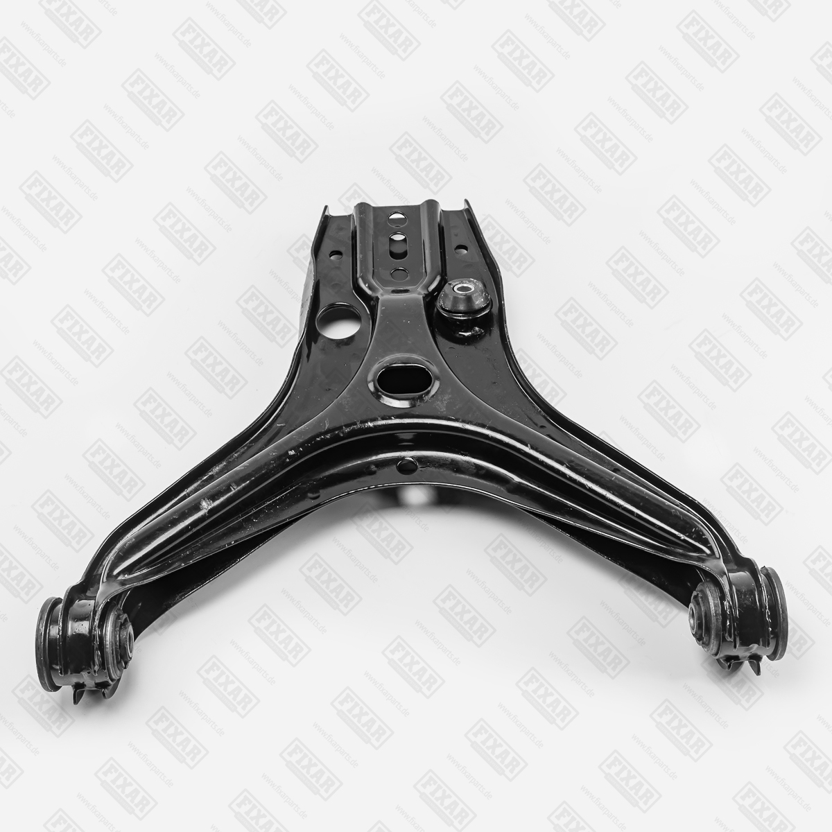 Рычаг передний правый