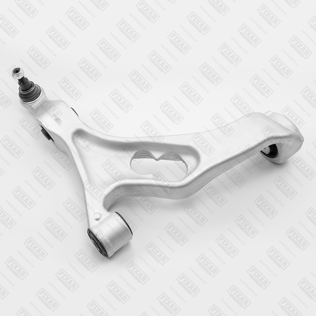 Рычаг передний нижний левый