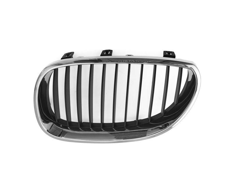 Решетка радиатора левая