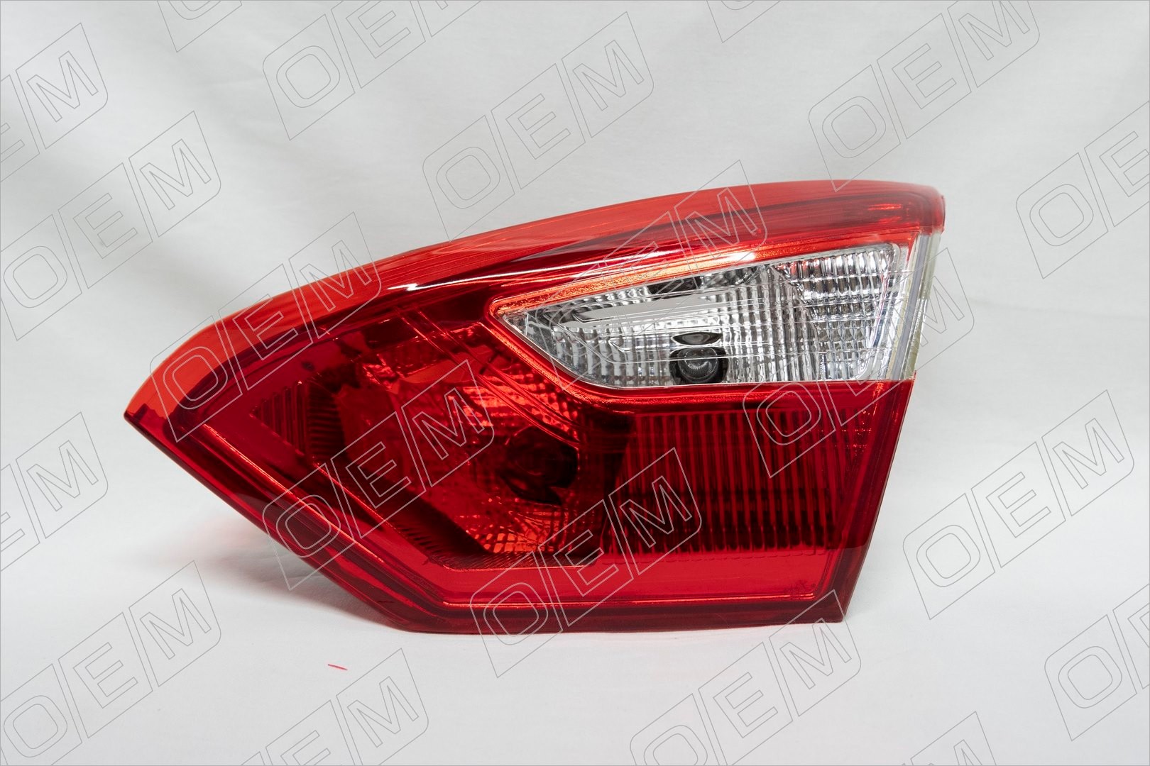 Фонарь задний внутренний правый