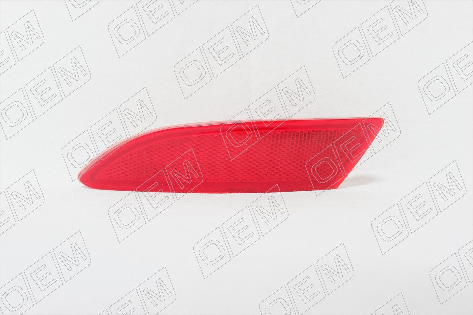 Отражатель в бампер задний левый