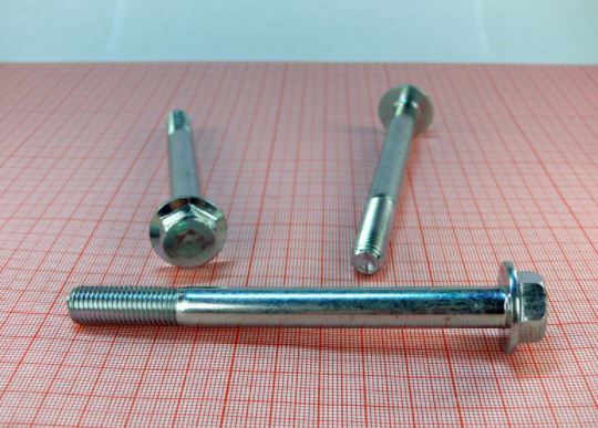 Болт М10*1,25*105 крепления штанги к нижн.кроншт.дв. (упак. 10 шт.)