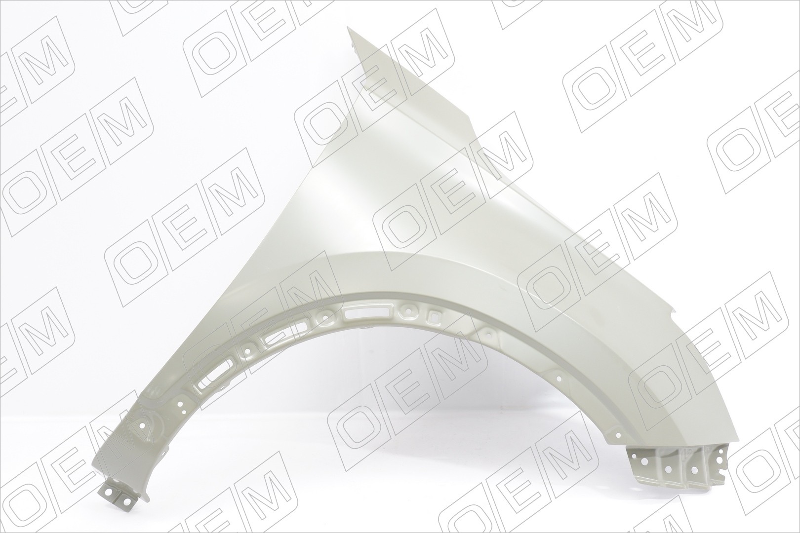 Крыло переднее правое