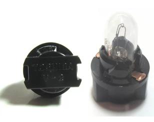 Лампа для Nissan Vanette (GC22) 1986-1992 новый