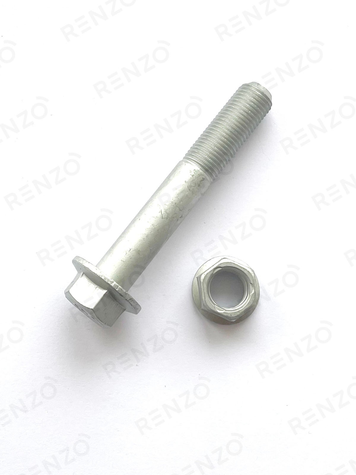 Болт заднего рычага