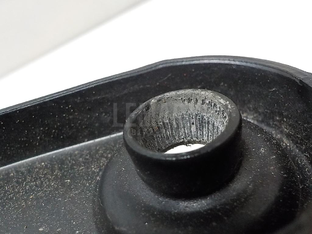 Поводок стеклоочистителя передний правый для  BMW X3 E83 2004-2010