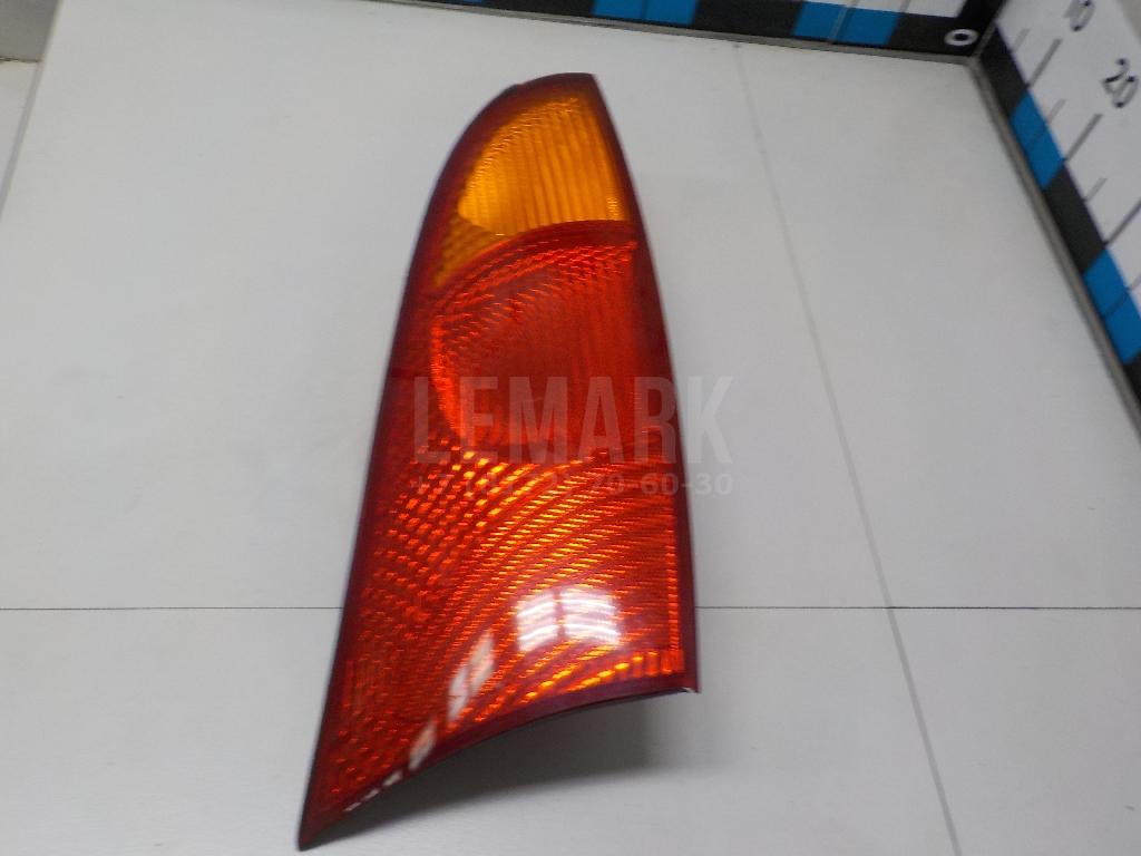 Фонарь задний правый 1214226 Ford