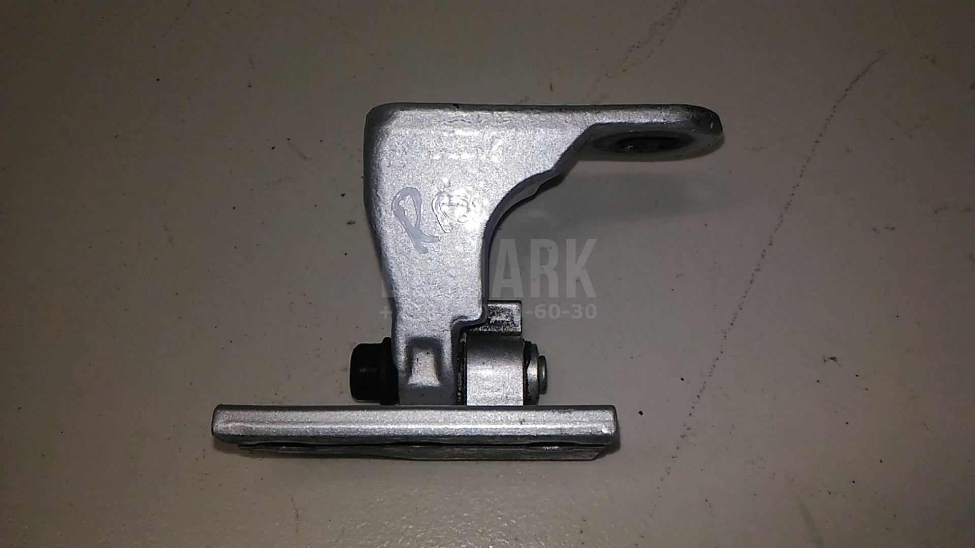Петля двери для  Audi A4 [B5] 1994-2001