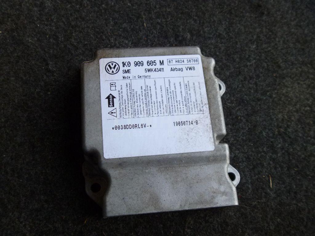 Блок управления AIR BAG 1K0909605M VAG