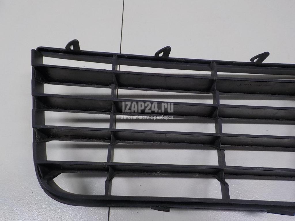 1K08536779B9 Решетка в бампер центральная VAG Golf V (2003 - 2009)