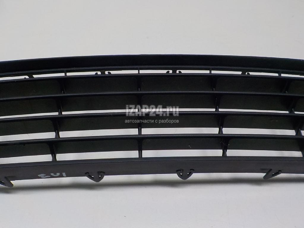 1K08536779B9 Решетка в бампер центральная VAG Golf V (2003 - 2009)