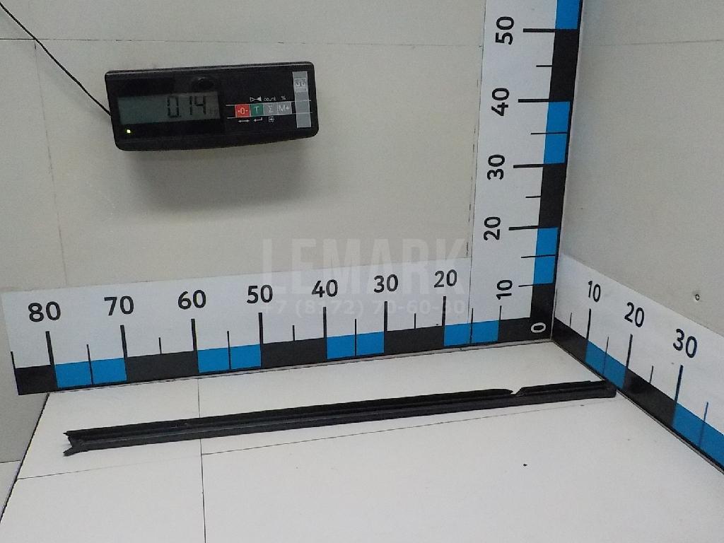 Накладка стекла заднего правого 5NA8394805AP VAG