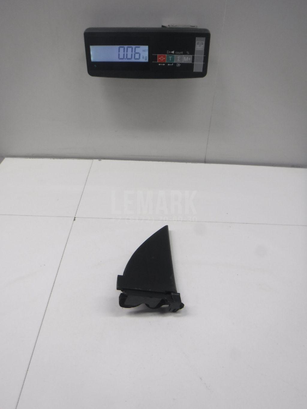 Крышка зеркала внутренняя правая 80292JG000 Nissan