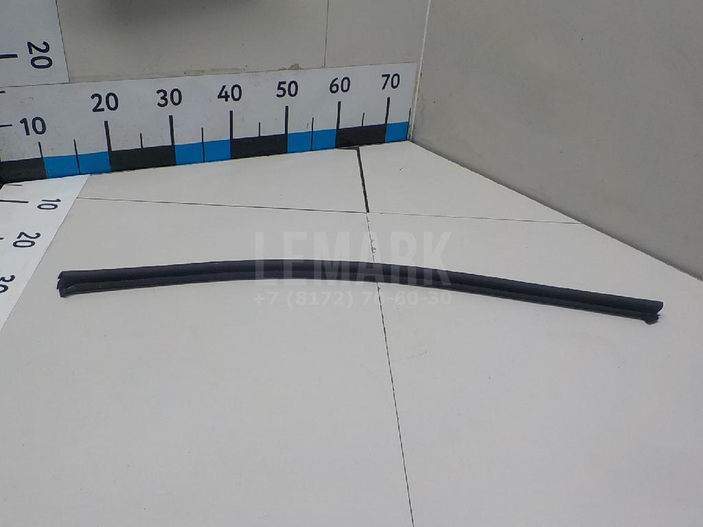 Накладка стекла 82241D9000 Hyundai-Kia