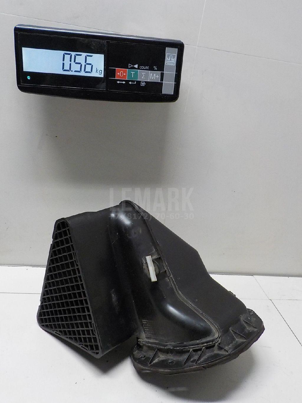 Воздухозаборник (внутри) 7L0819049 VAG