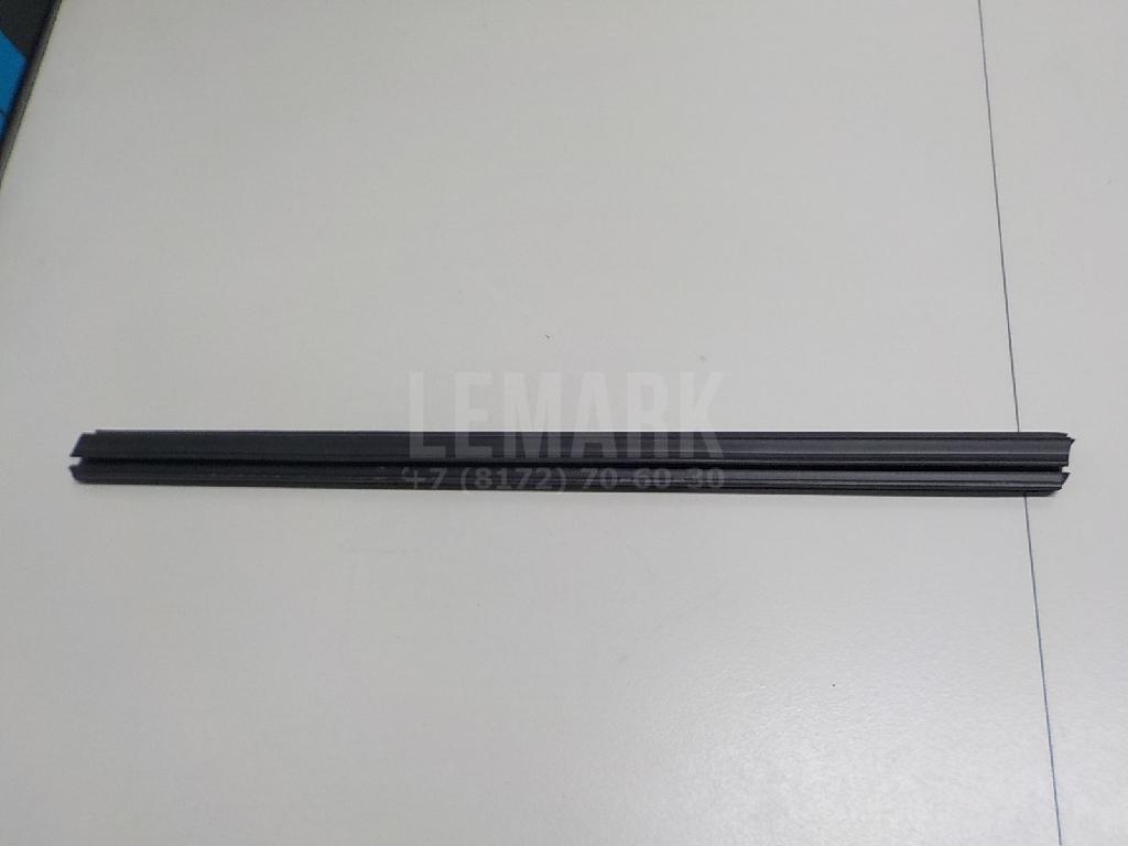 Накладка стекла заднего правого для  Alfa Romeo 147 2001-2010