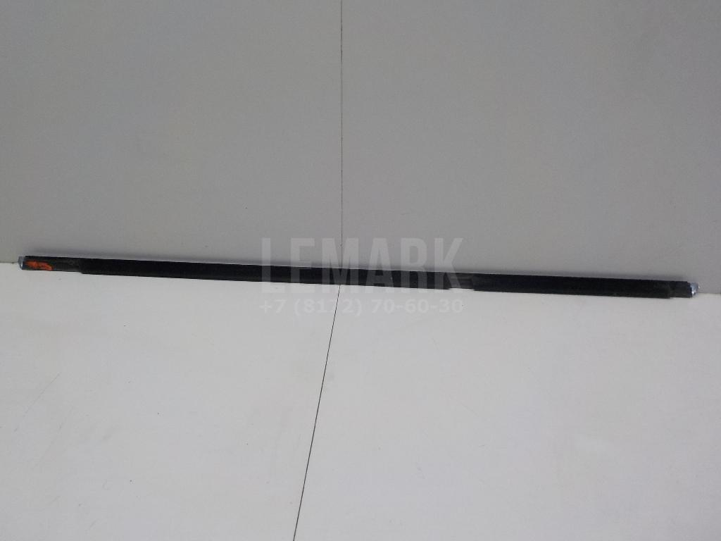 Накладка стекла заднего левого для  BMW X5 E70 2007-2013