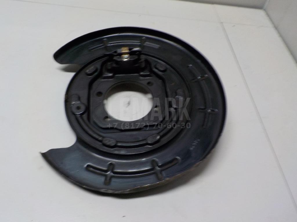 Щит опорный задний правый 58270D3000 Hyundai-Kia