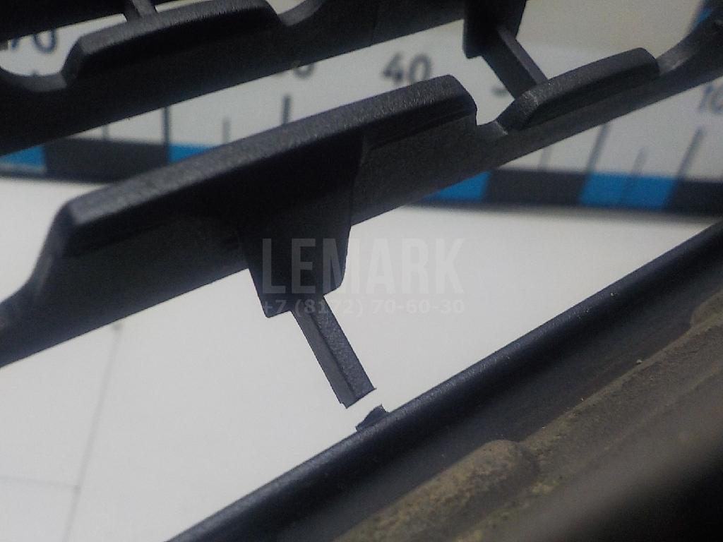 Решетка в бампер центральная для  Audi A4 [B9] 2015