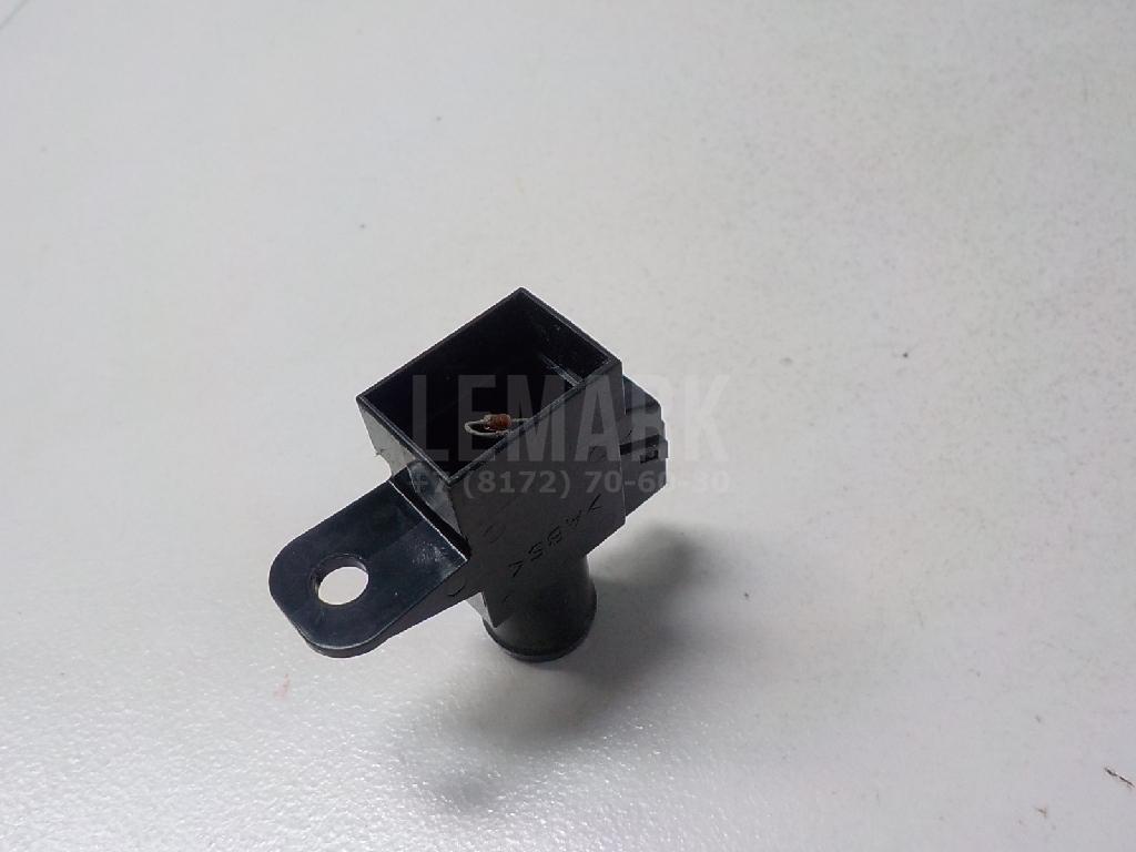 Датчик температуры воздуха 277203RA0A Nissan