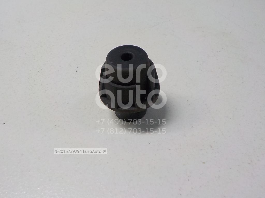 Отбойник багажника рено. 904679207r отбойник крышки багажника Renault Duster. Отбойник крышки багажника для Renault Duster 2021. Отбойник крышки багажника Рено Дастер 2021 артикул. Отбойник крышки багажника Рено Меган 4 артикул.