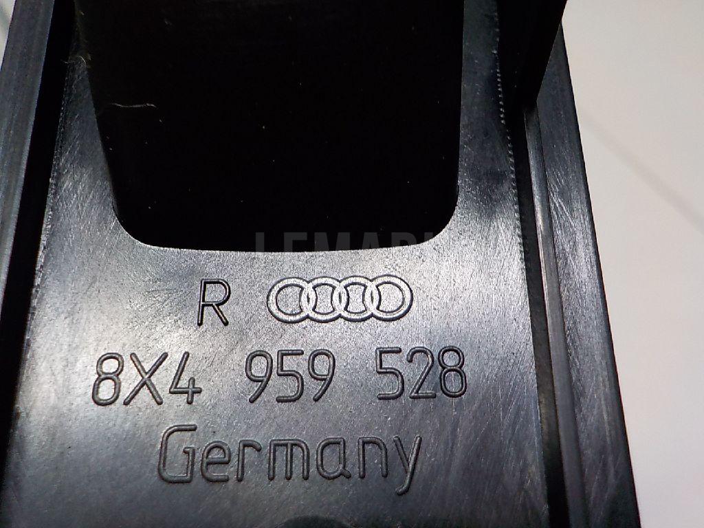 Накладка (кузов внутри) для  Audi A4 [B5] 1994-2001