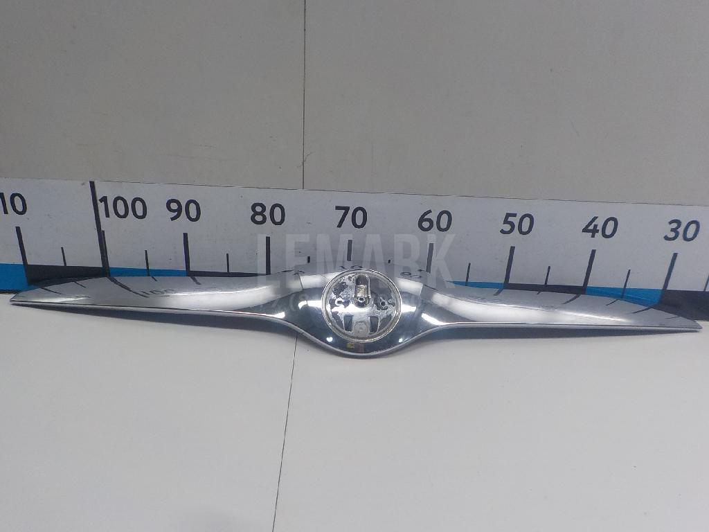 Молдинг капота 5L0853633 VAG
