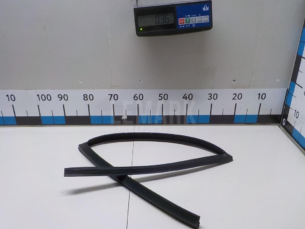 Уплотнитель стекла двери