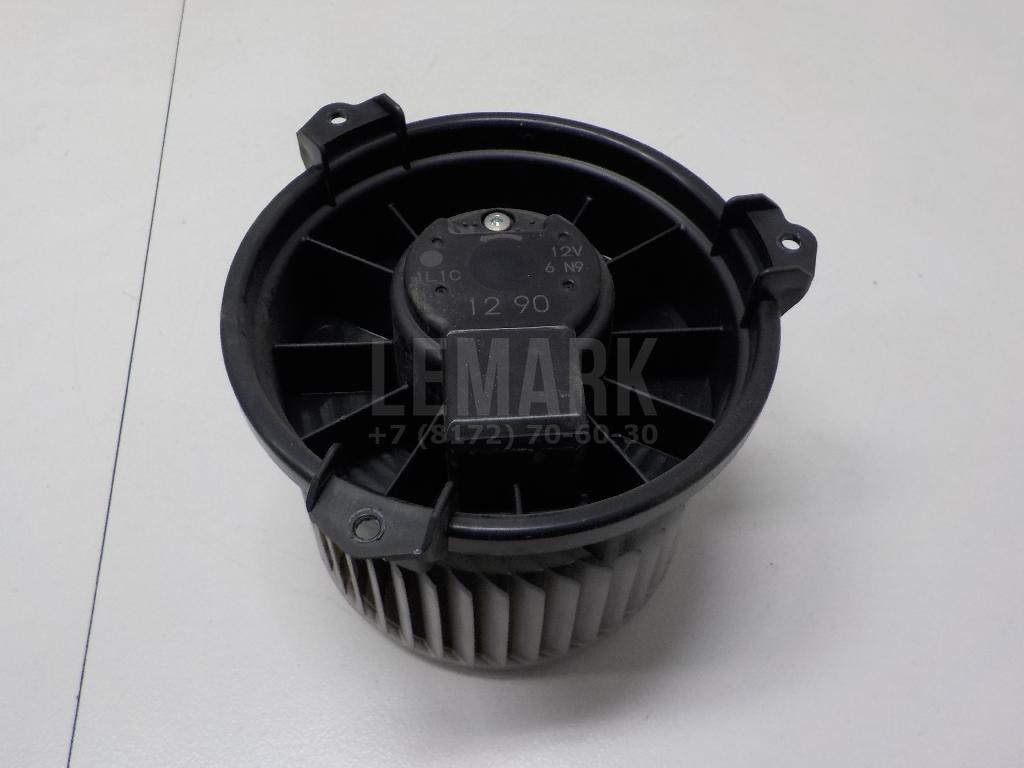 Моторчик отопителя 8710328111 Toyota