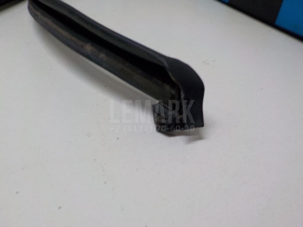 Направляющая стекла двери для  BMW X5 E70 2007-2013