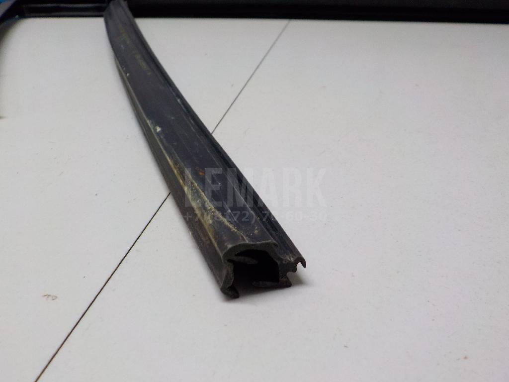 Направляющая стекла двери для  BMW X5 E70 2007-2013