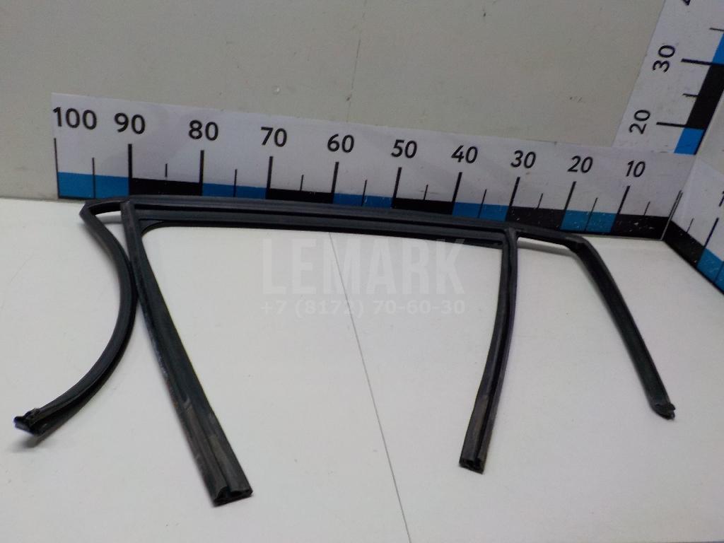 Направляющая стекла двери для  BMW X5 E70 2007-2013
