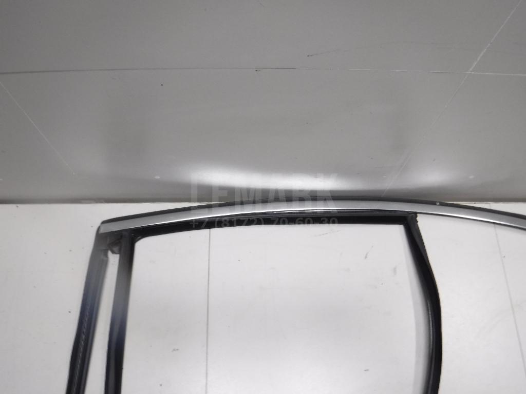 Уплотнитель стекла двери для  Audi A4 [B7] 2005-2007