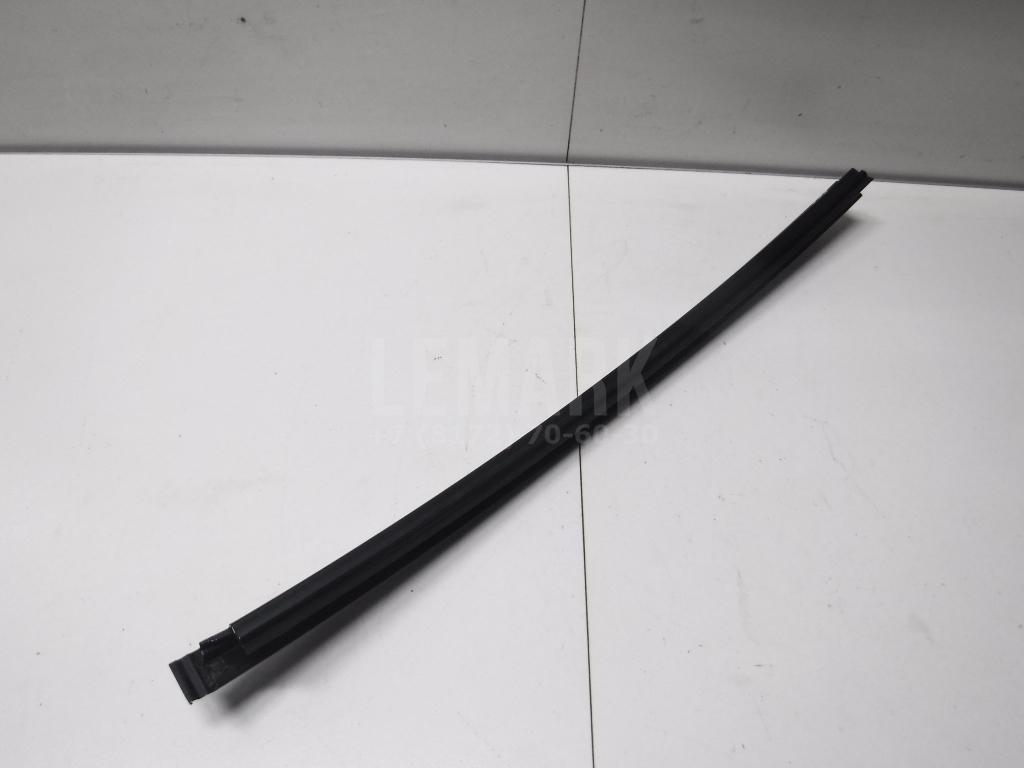 Направляющая стекла двери для  BMW X3 E83 2004-2010