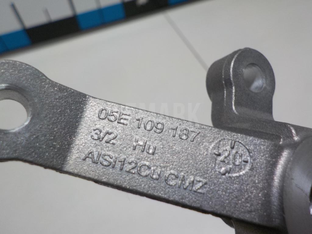 Кронштейн ролика для  BMW 3-serie F30/F31/F80 2011-2020