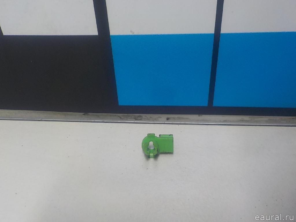 Крепеж