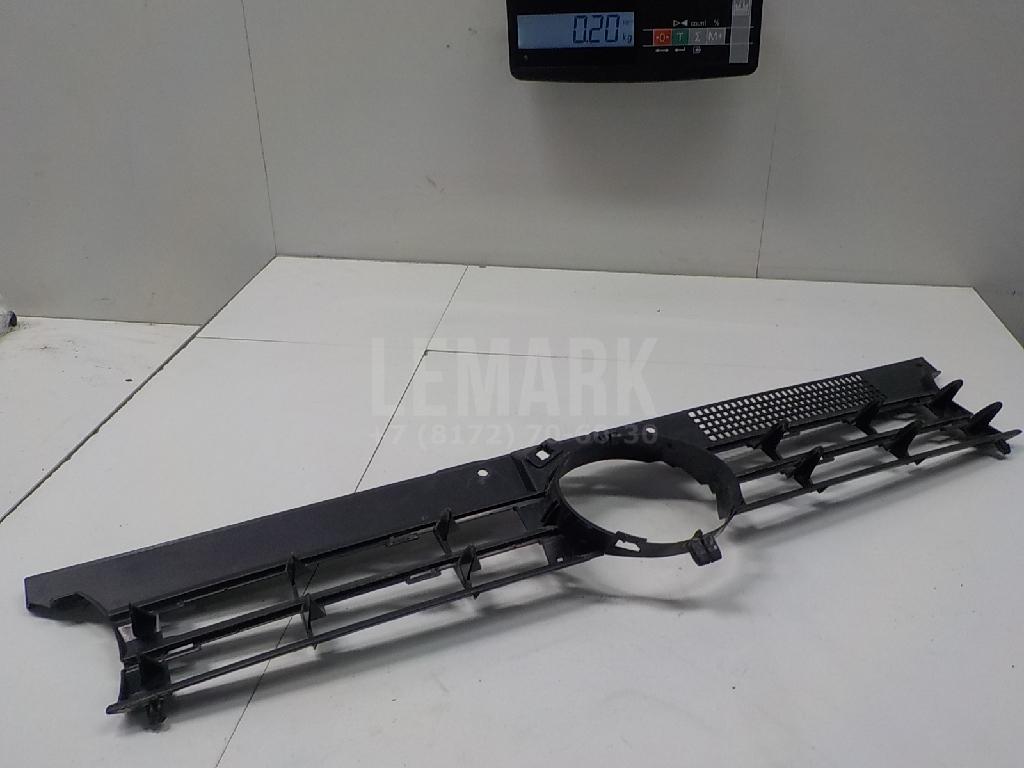 Решетка радиатора 1J0853651H VAG