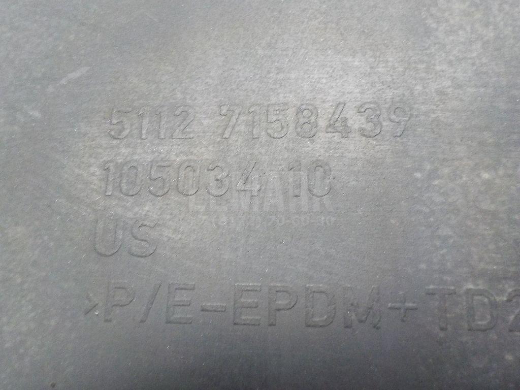 Накладка заднего бампера левая для  BMW X5 E53 2000-2007