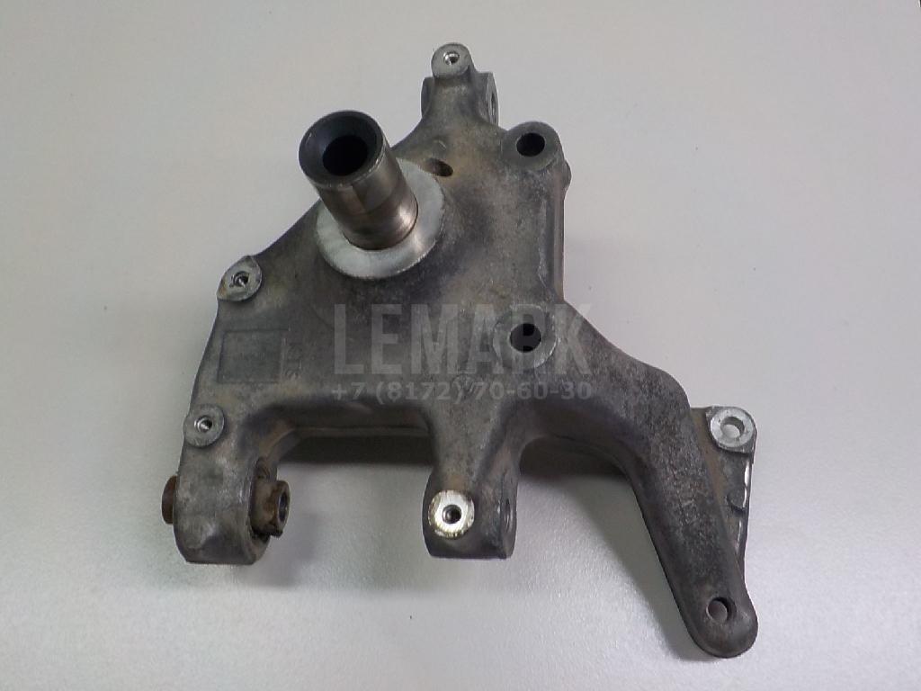 Кулак поворотный задний правый для  Audi V8 1988-1994