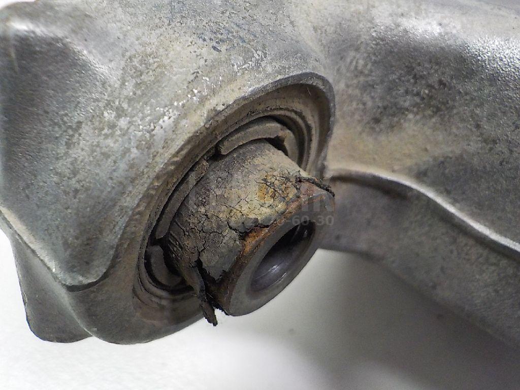 Кулак поворотный задний правый для  Audi V8 1988-1994