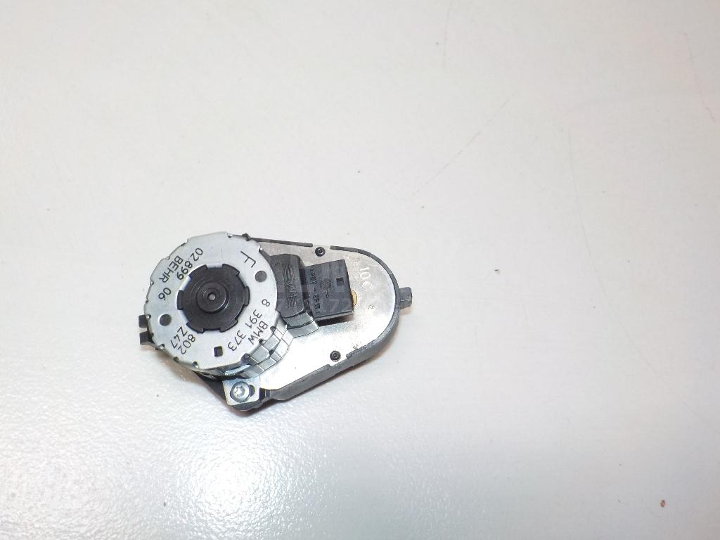 Моторчик заслонки отопителя