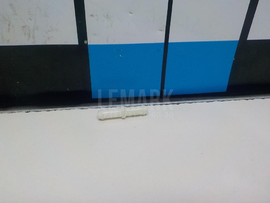 Переходник шланга омывателя 289370F001 Nissan
